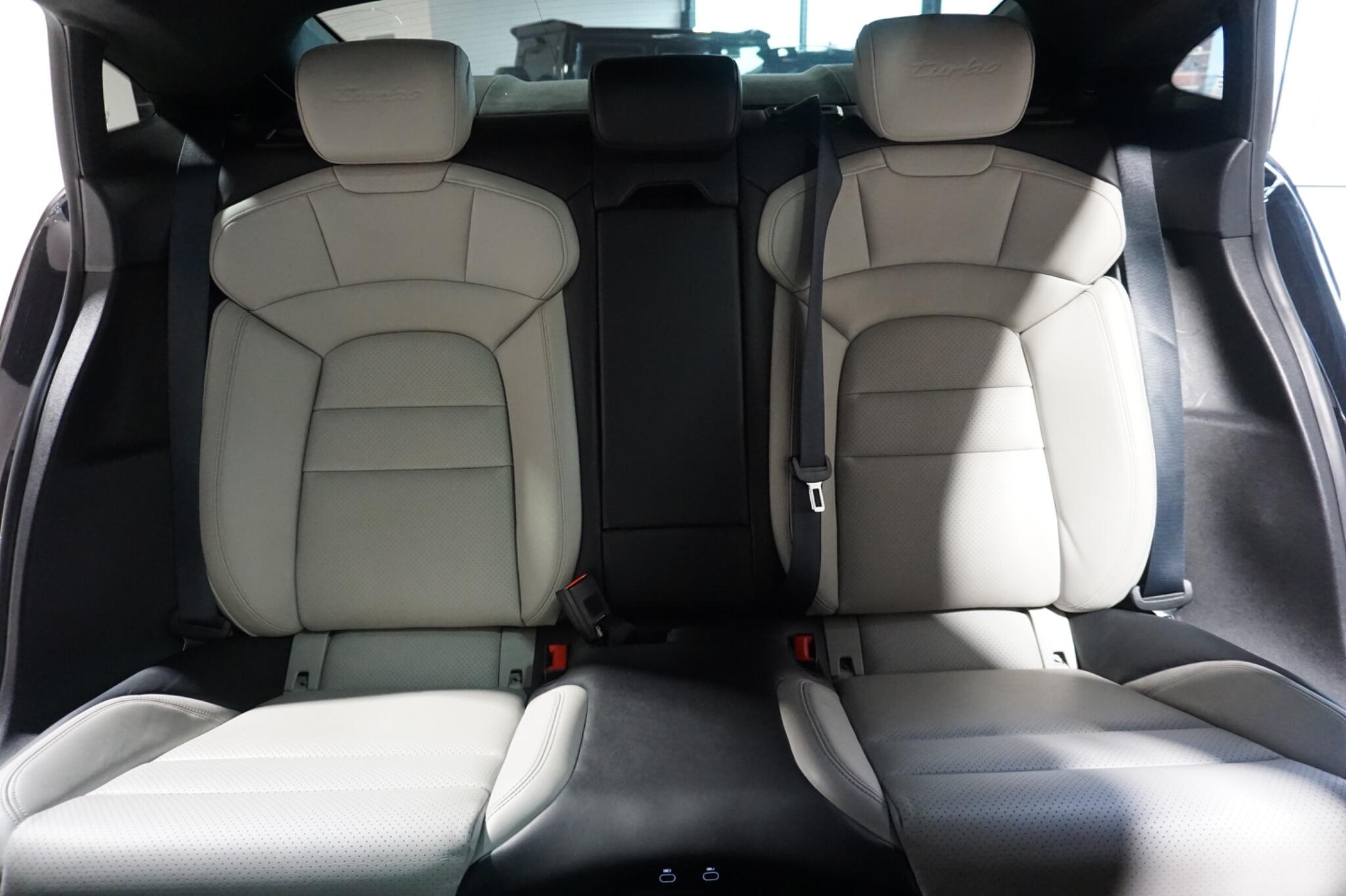 Porsche Taycan Performance Plus 93.4kWh Turbo Saloon 4dr Electric Auto 4WD (680 ps)